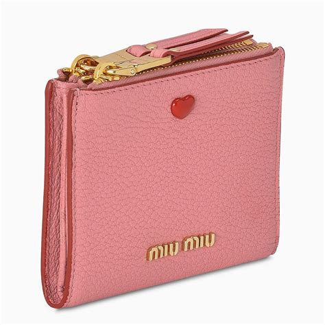 miu miu pink heart wallet